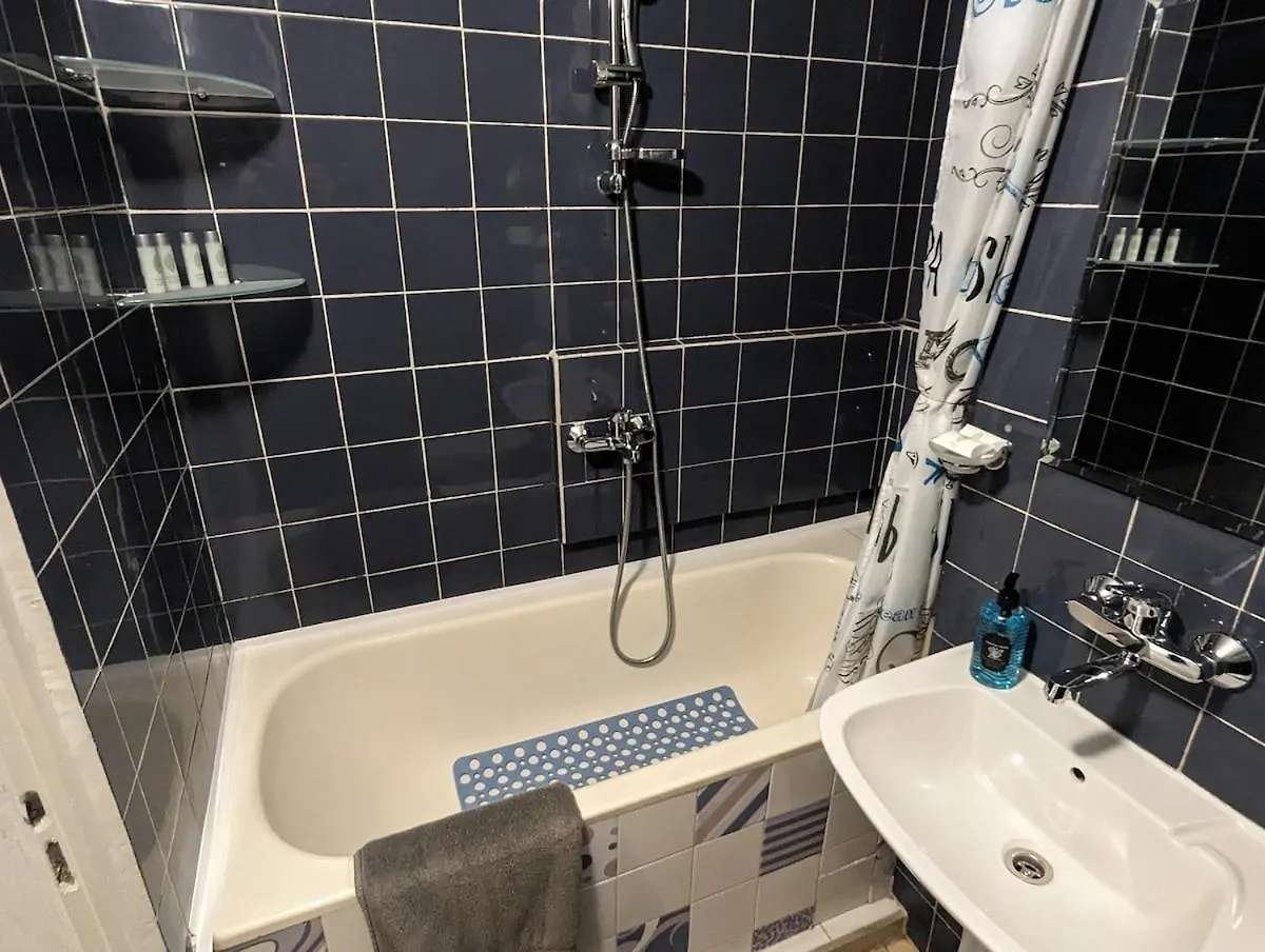 Apartment Ariazapartment Spacious Family & Homeoffice Friendly Burgas